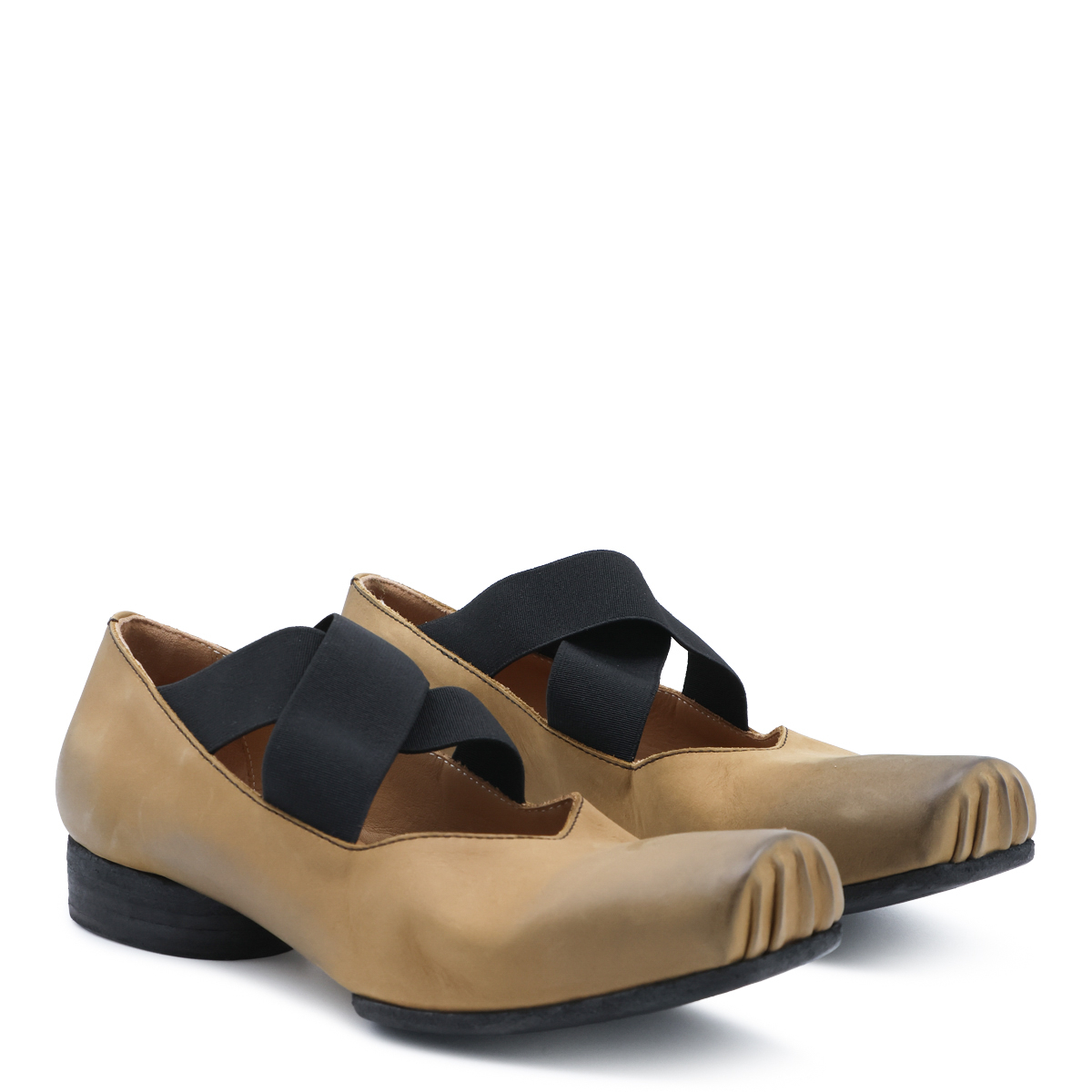[UMA WANG] Flat shoes FW26 US9003UW249