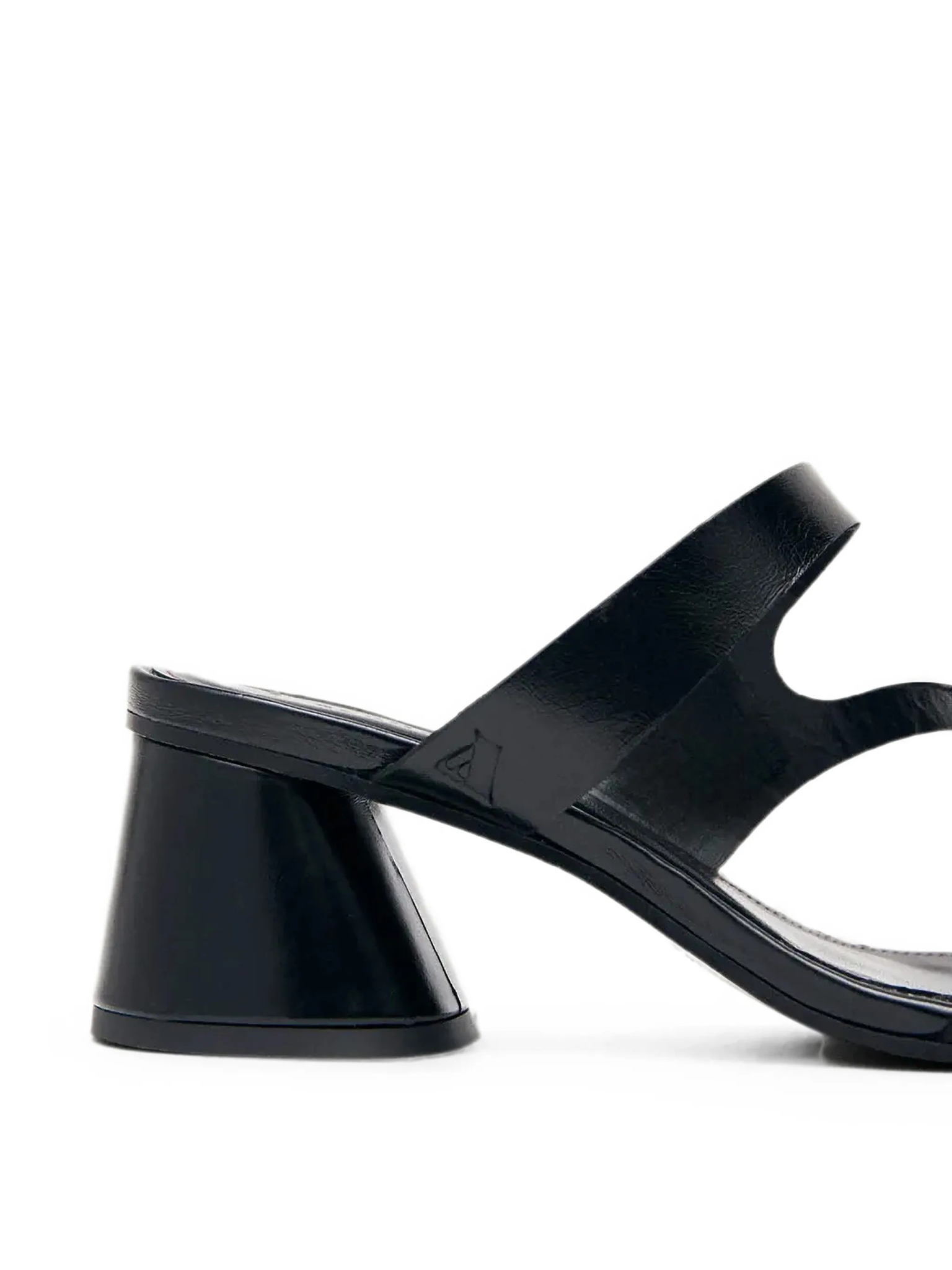 [ALOHAS] Sandals FW26 S10138501