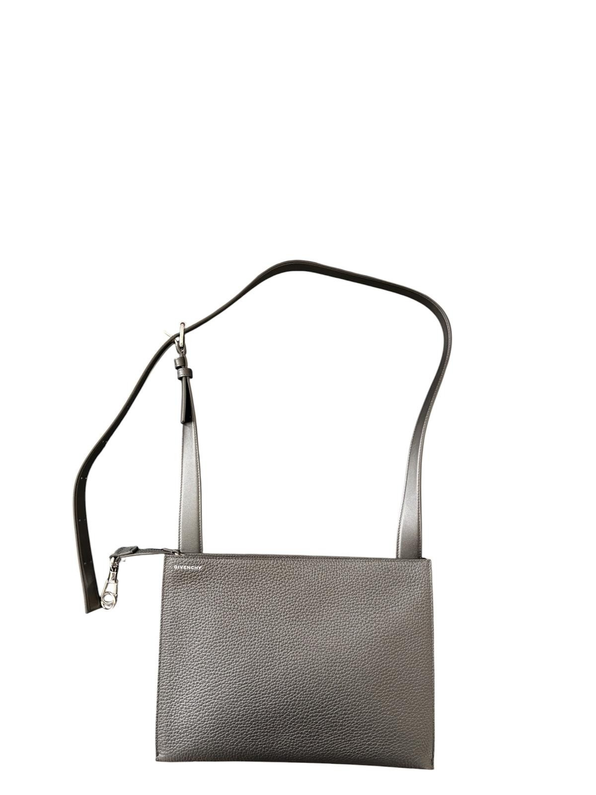 [Givenchy] Shoulder bag FW26 BKU05JB2GY-001
