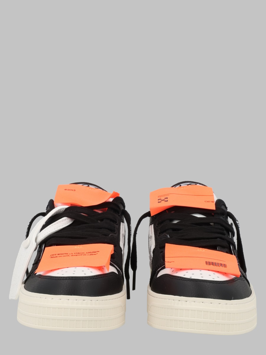 [Off-White] Sneakers FW26 OF06205102_WHITE/BLACK
