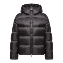 [Moncler] Down jacket FW26 L20931A00110599S0999