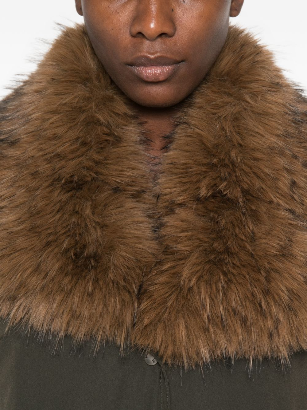 [Moncler] Down jacket FW26 L2 093 1C000 07 5994N 82T