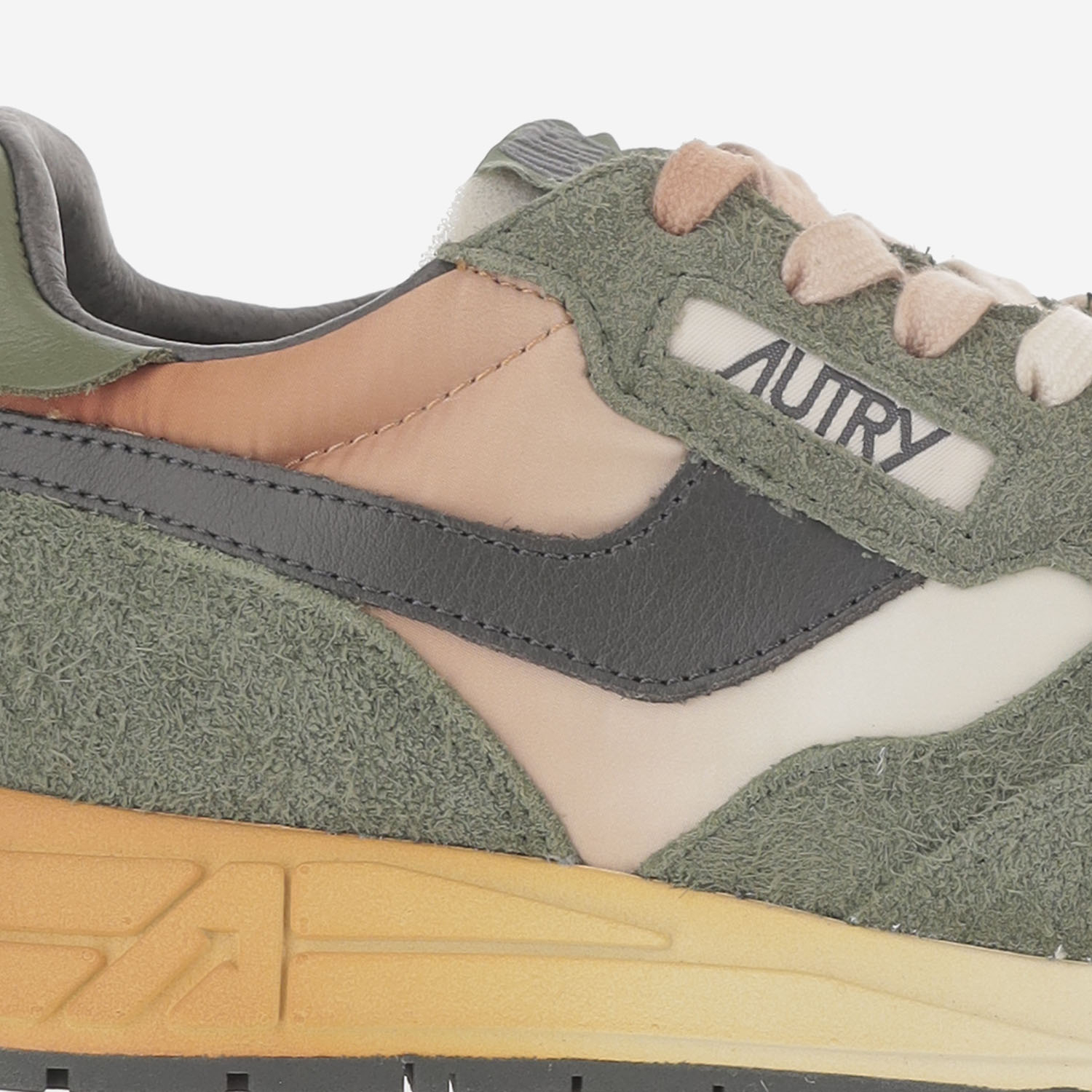 [AUTRY] Sneakers FW26 WWLMDI02NYLSUEDEGDESSALV
