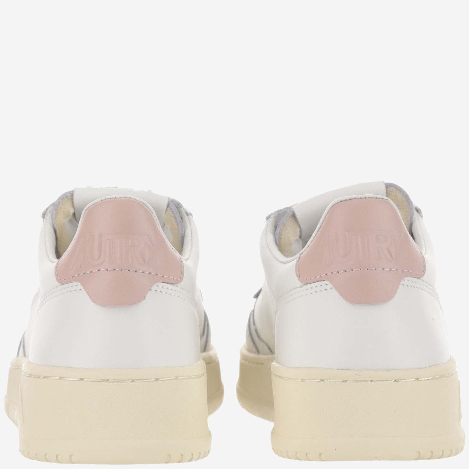 [AUTRY] Sneakers FW26 AULWLL16LEATLEAT WHTPINK