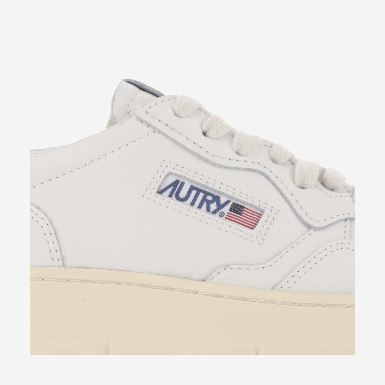 [AUTRY] Sneakers FW26 AULWLL16LEATLEAT WHTPINK