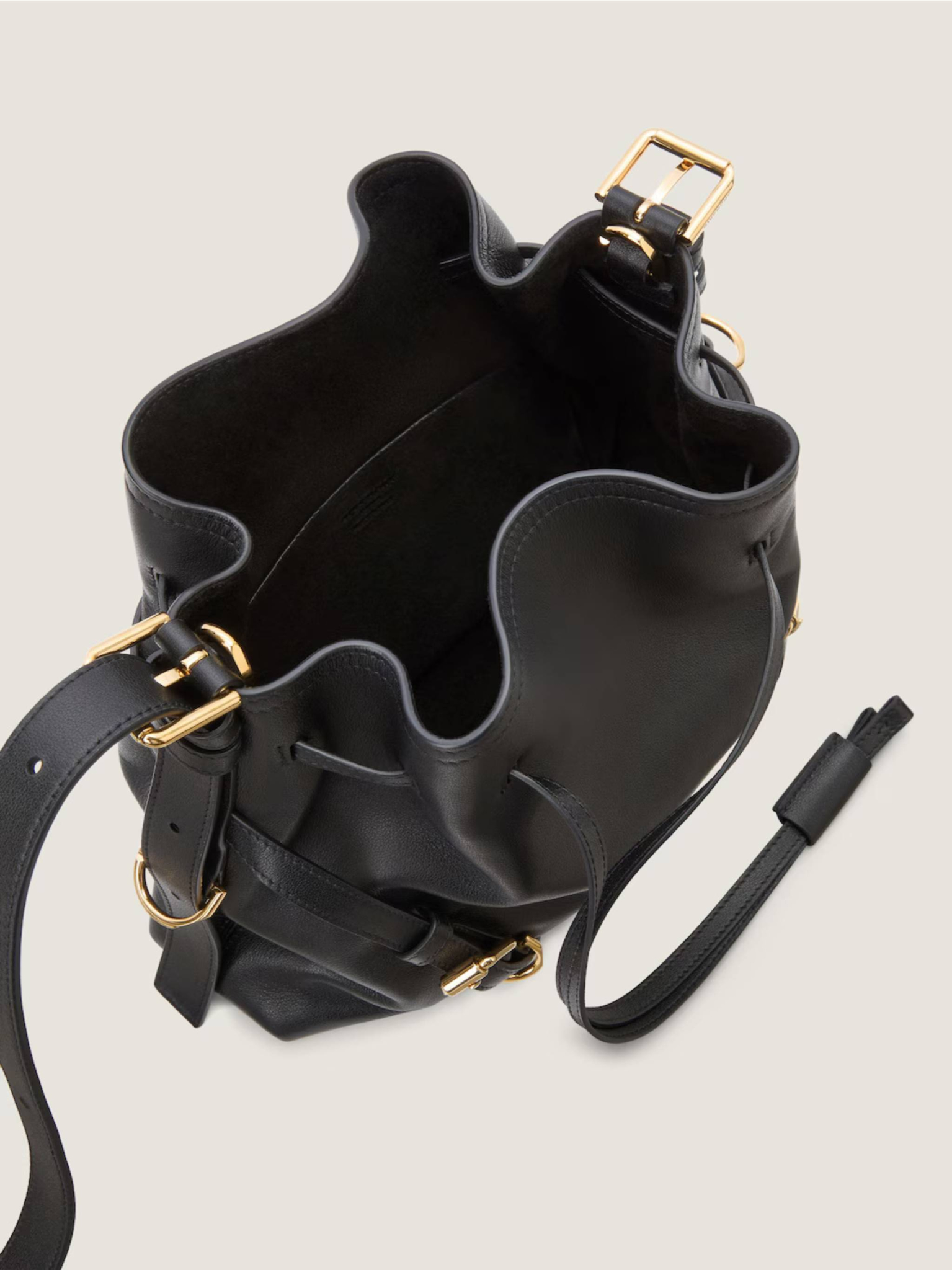 [Givenchy] Shoulder bag FW26 BB518PB2AE
