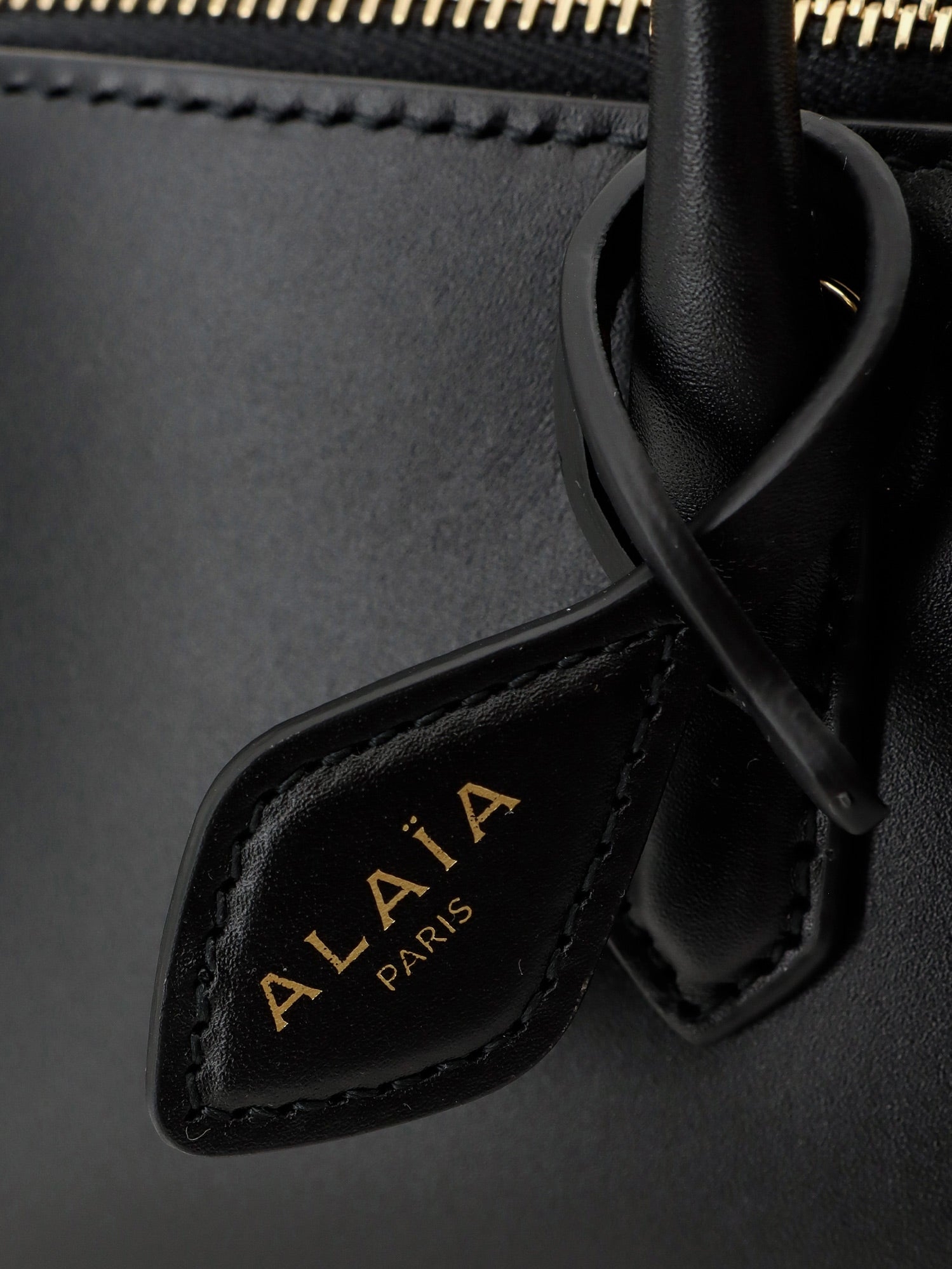 [Alaia] Bag FW26 AA1L1015I255999