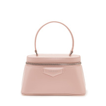 [Givenchy] Bag SS26 BB60QMB00D 661