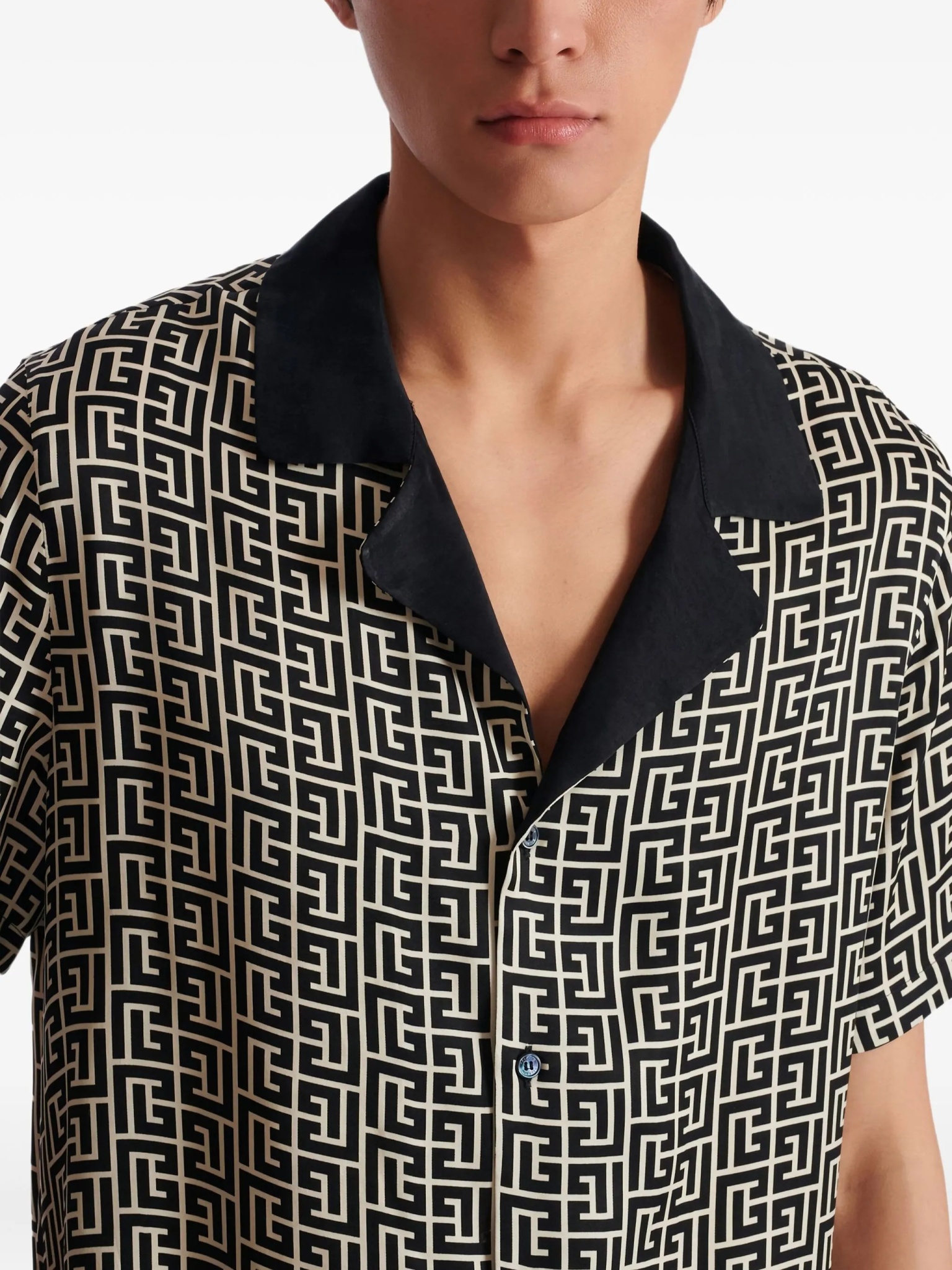 [Balmain] Shirts Short Sleeve SS26 GH1HN133VI36GXE