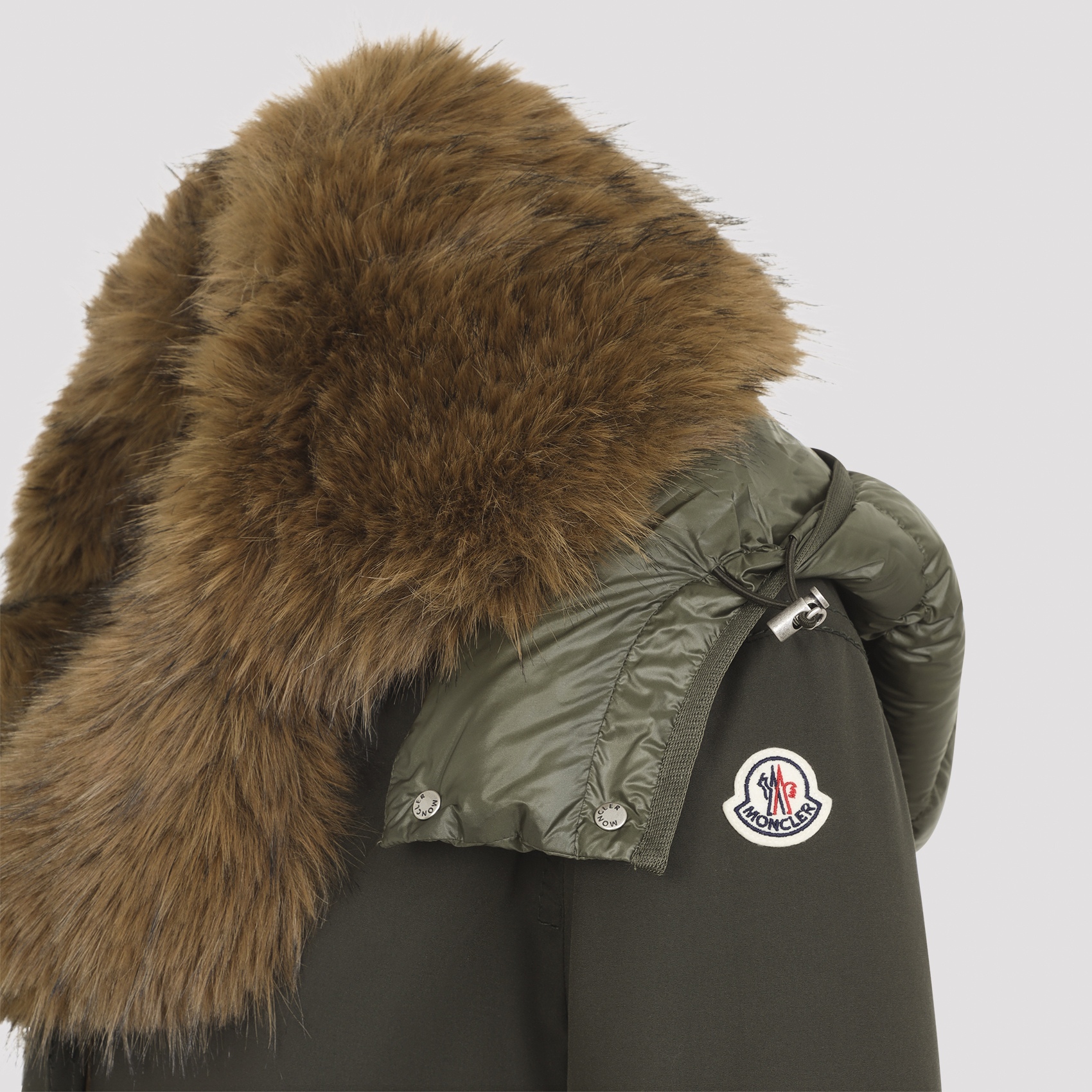 [Moncler] Down jacket FW26 L20931C00007.5994N