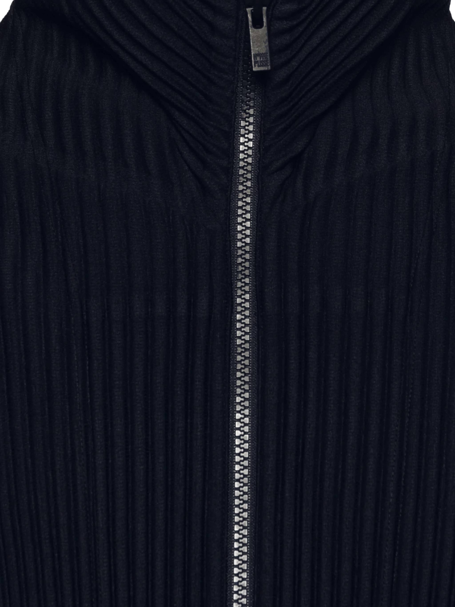 [Issey Miyake] Knitwear FW26 HP68JL54075