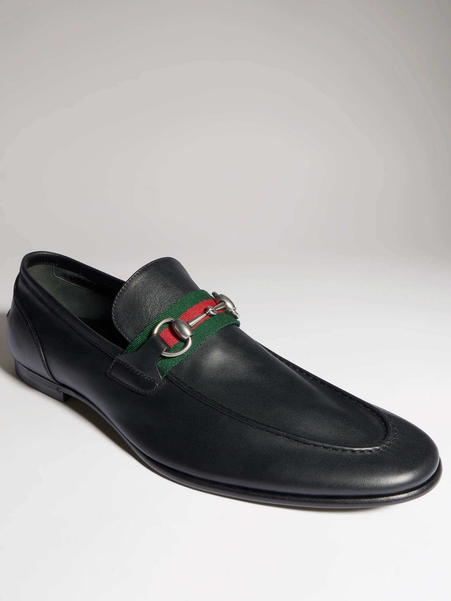 [Gucci] Loafer FW26 874936AAGSM1060