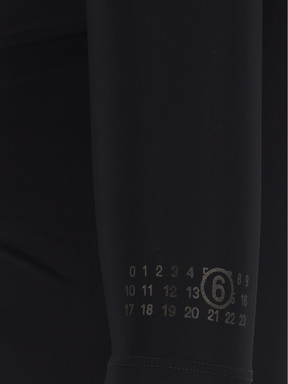[MM6 Maison Margiela] T-shirts Short Sleeve CO S52NC0361S20518900
