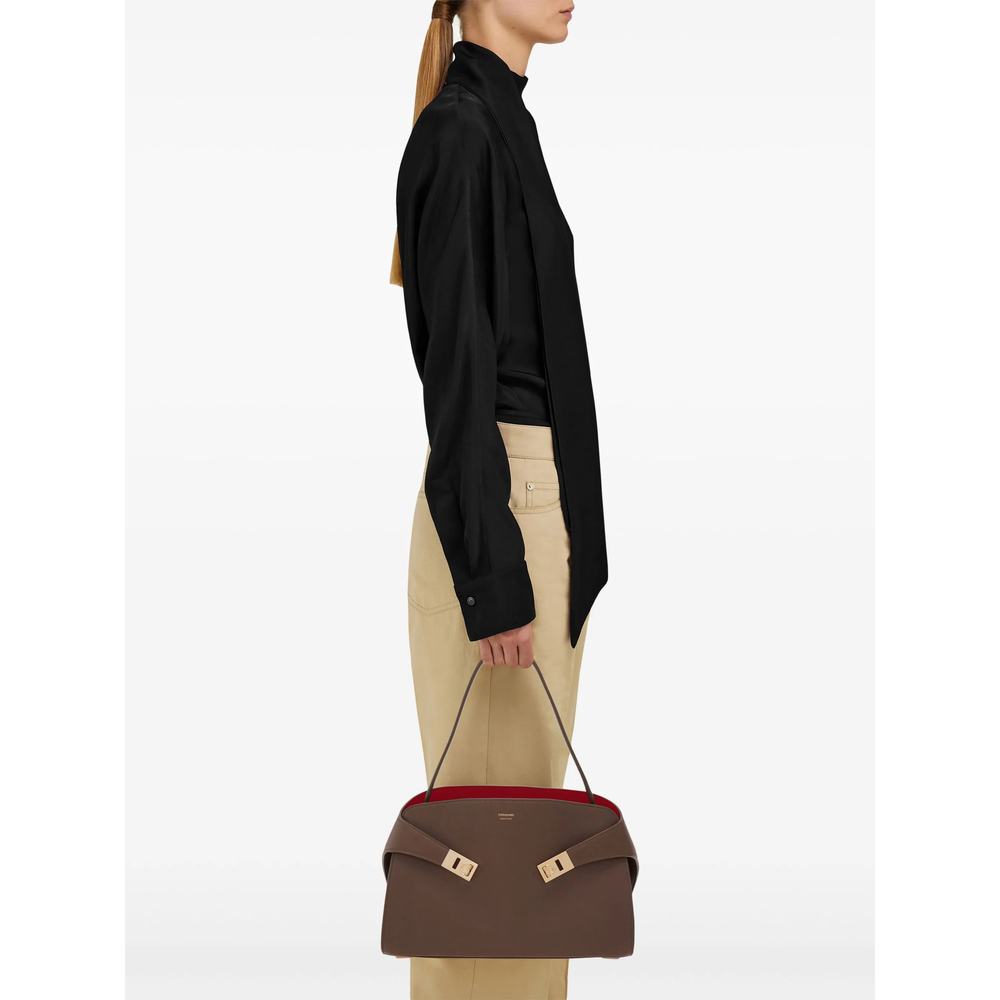 [Ferragamo] Shoulder bag FW26 219816 0780592 CLARE