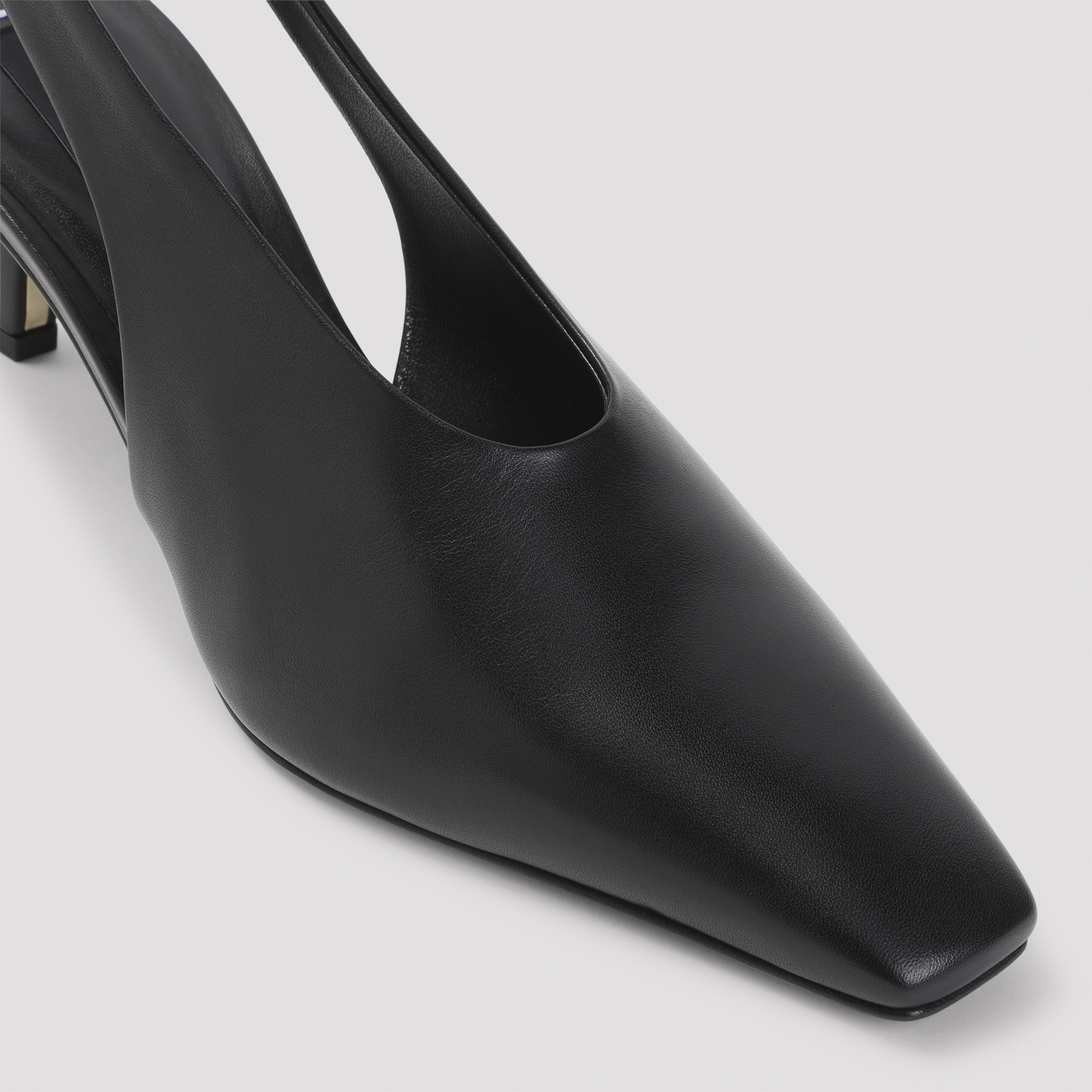 [Giorgio Armani] Pumps FW26 GW004267.AF20213