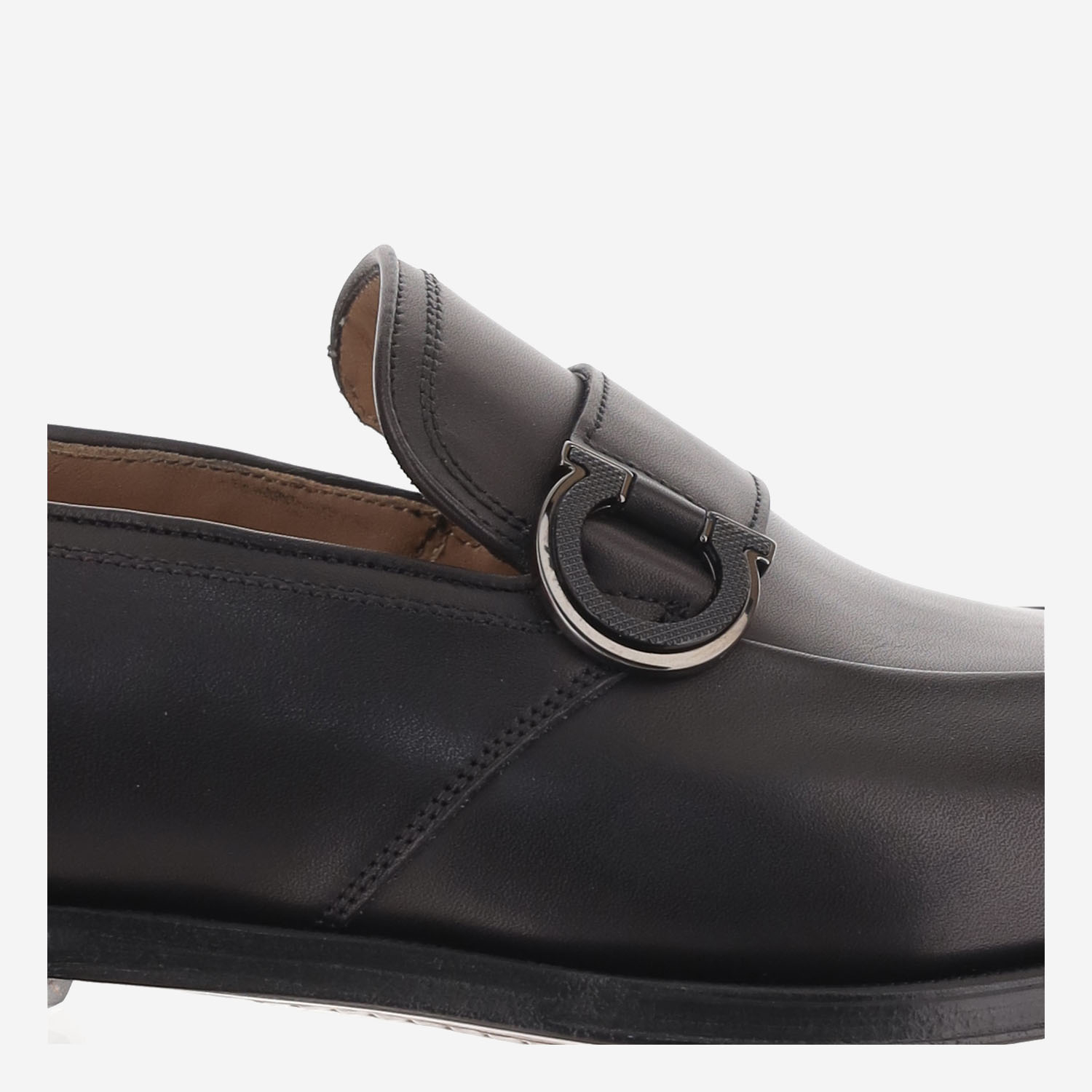 [Salvatore Ferragamo] Loafer FW26 02A799003