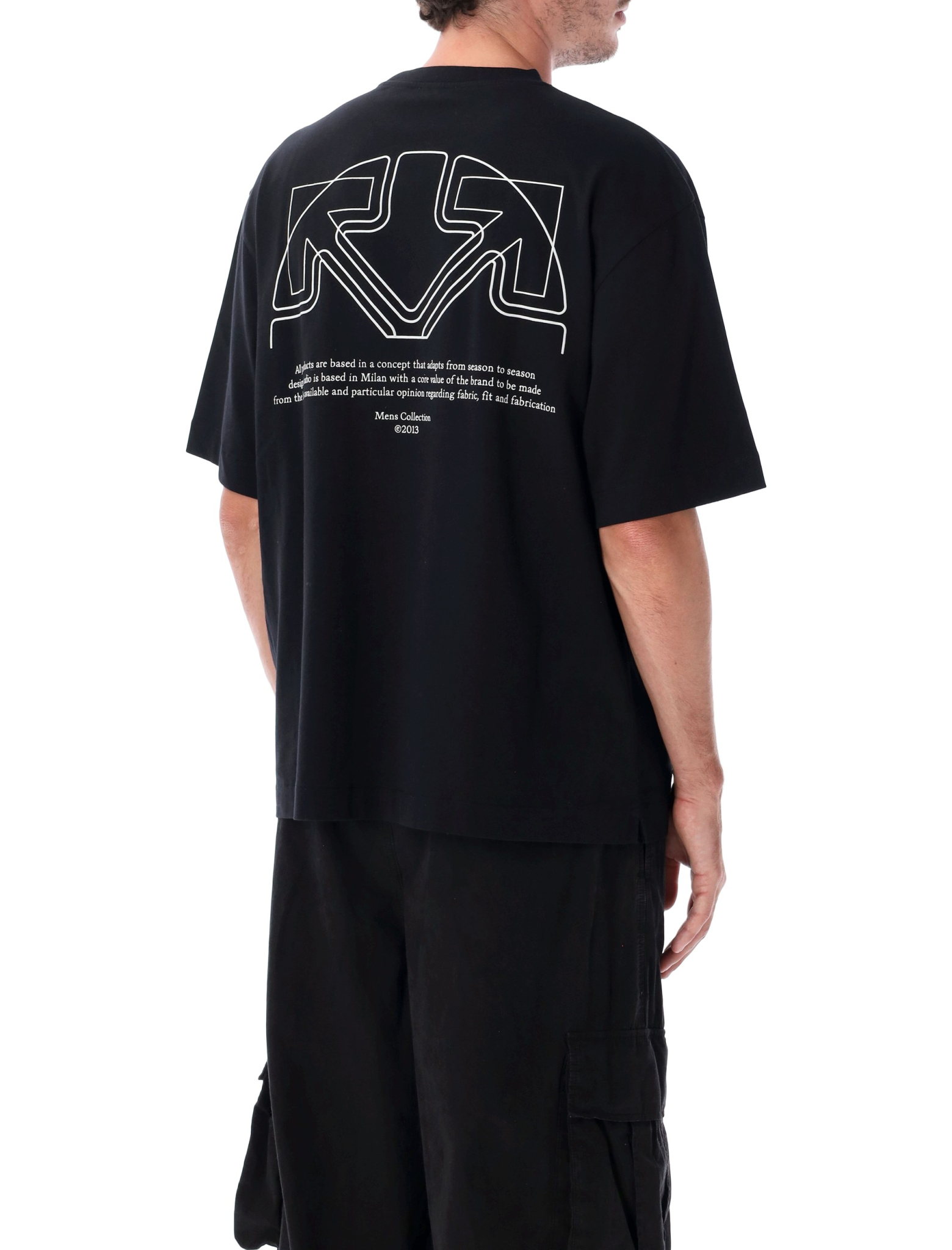 [Off-White] T-shirts Short Sleeve FW26 OMAA120F26JER01E001