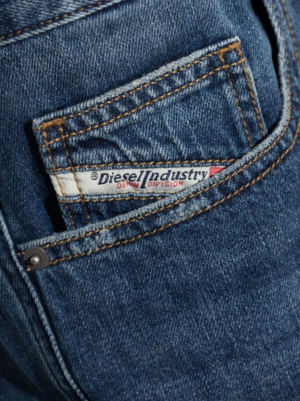 [Diesel] Shorts FW26 A064300HDBE01