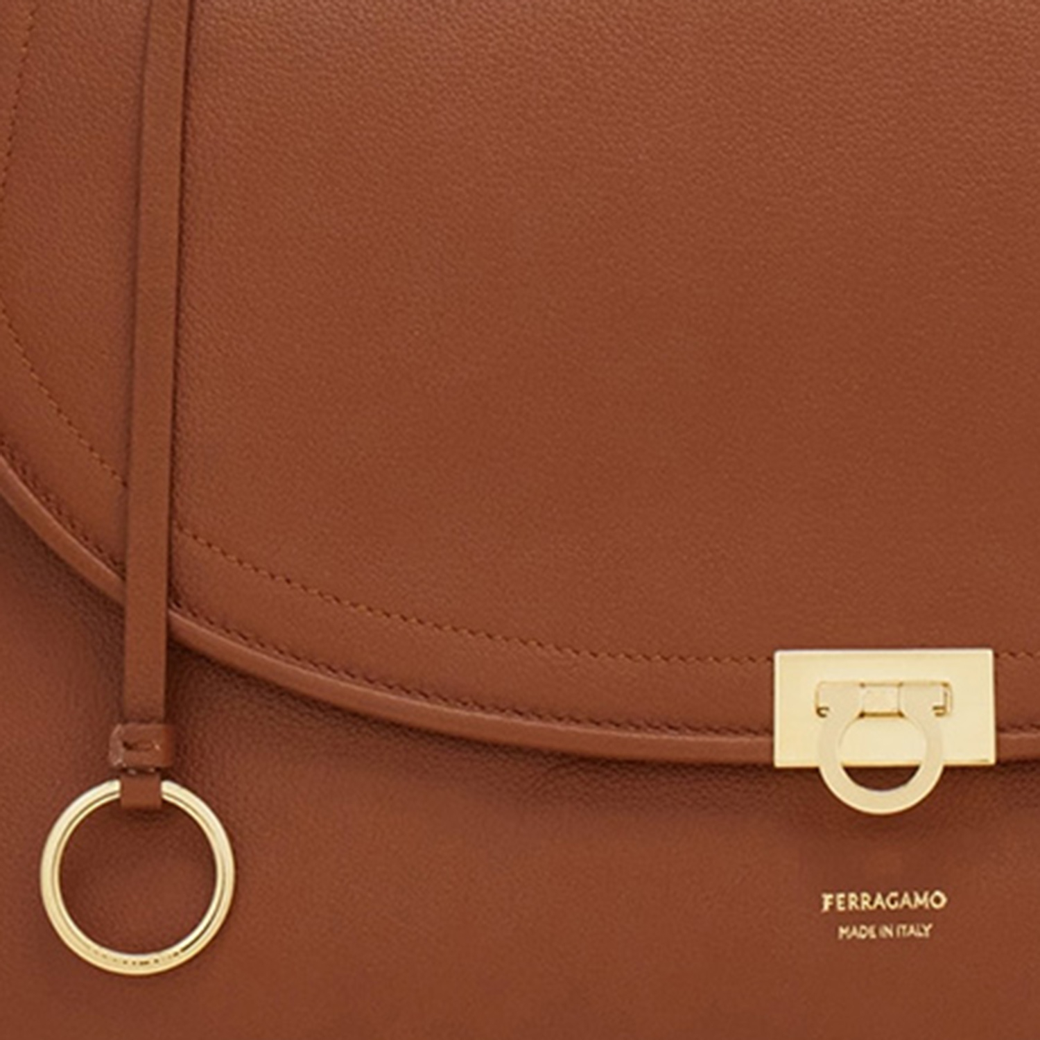 [Salvatore Ferragamo] Shoulder bag FW26 21A866002