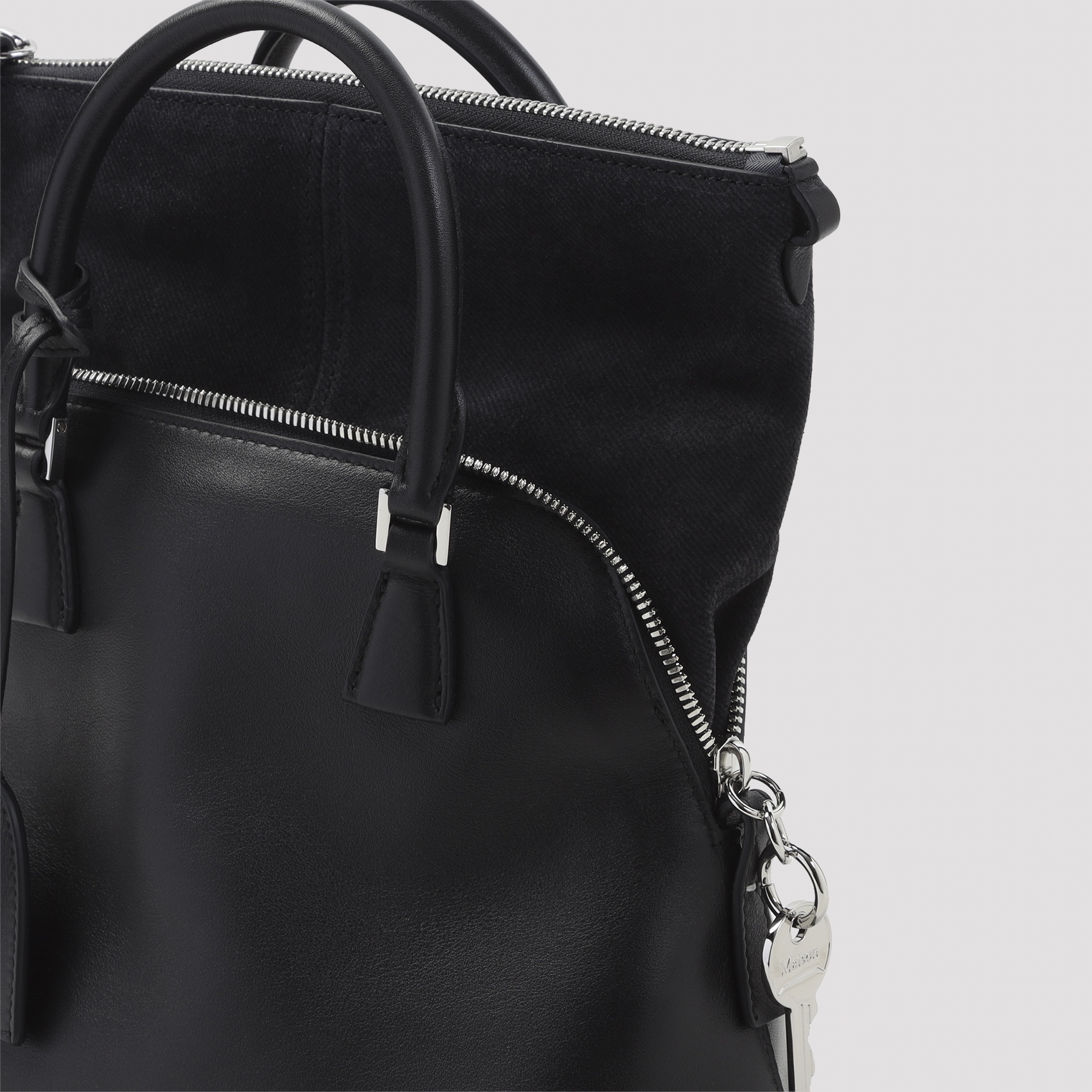 [Maison Margiela] Shoulder bag FW26 SB1WG0084.P8991